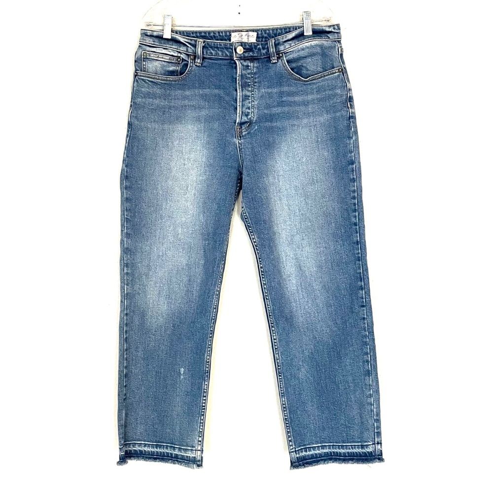 We the Free CRVY High Rise Frayed Hem Button Fly Jeans Size 31 x 26